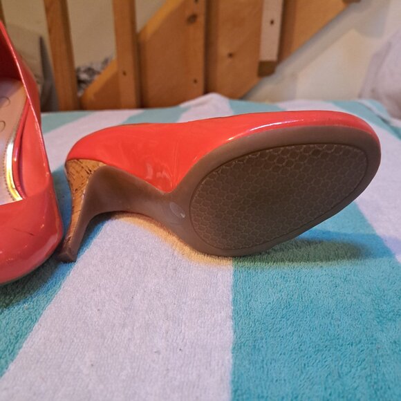 Jessica Simpson - Picture 2 of 6